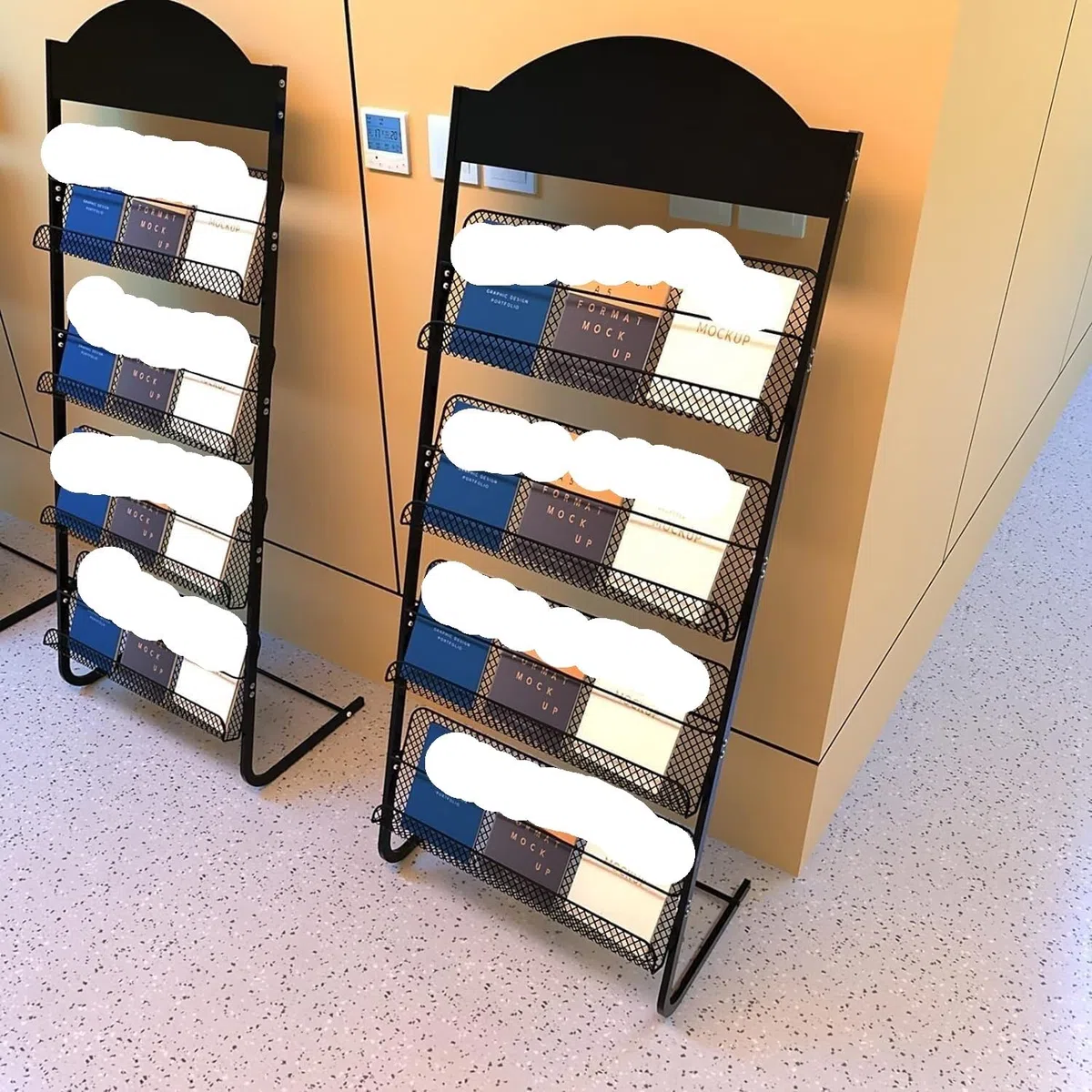 Porte-revues sur Pied Porte-revues sur Pied Présentoir à brochures en Maille métallique à 4 Poches Présentoir à usages Multiples (Une Couleur)